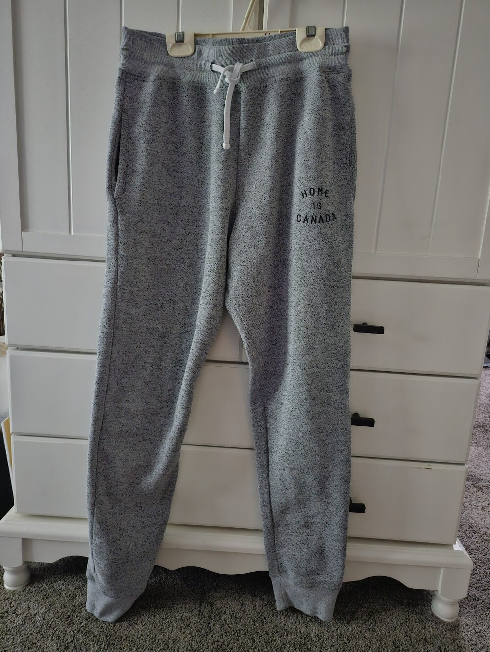 Womans Grey 'Home Is Canada' Cozy Sweatpants with Front Pockets Sz S